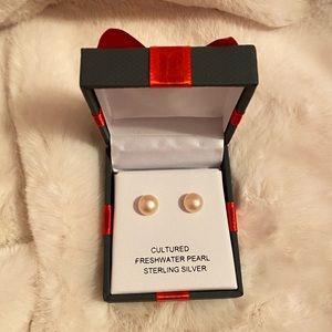 Sterling Silver Freshwater pearl earrings